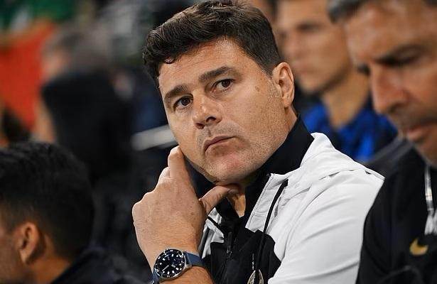 开云足球-波叔：同时带太多新人不容易 蓝军会继续树立自信